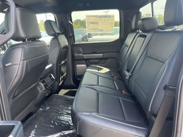 New 2026 Gray Ford Lariat image 4
