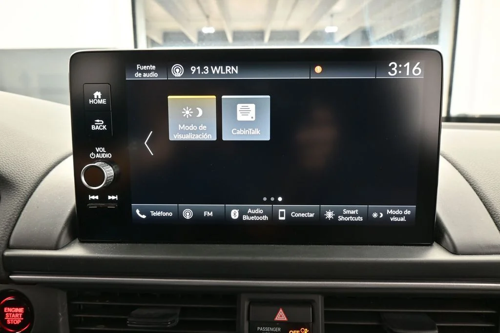 Used 2025 White Honda EX-L image 25