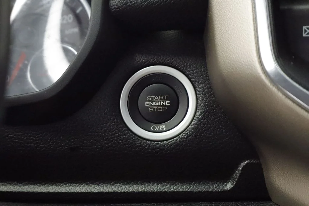 Certified Used 2019 Blue Ram Laramie image 31