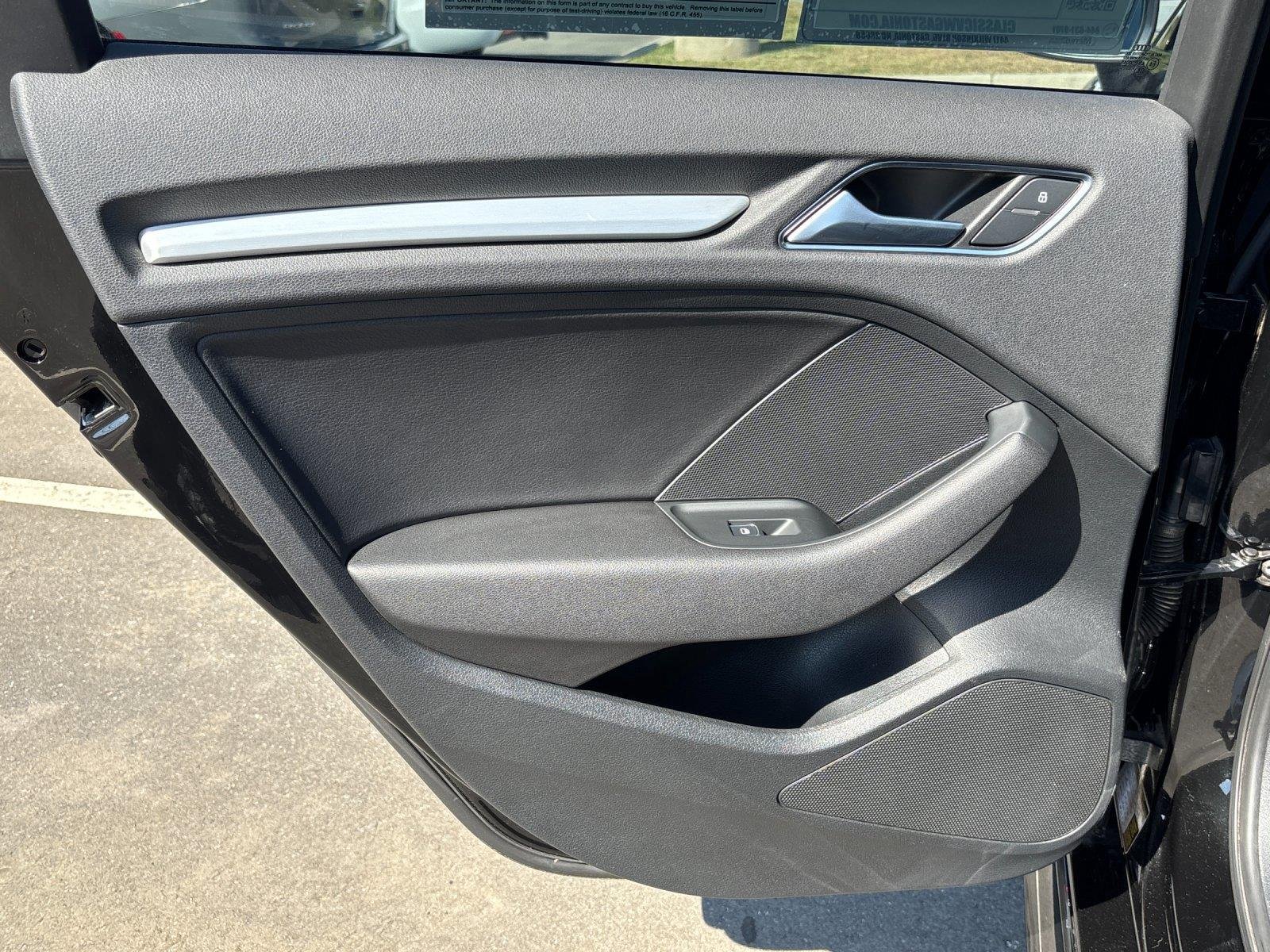 Used 2016 Mythos Black Metallic Audi Premium Plus image 32