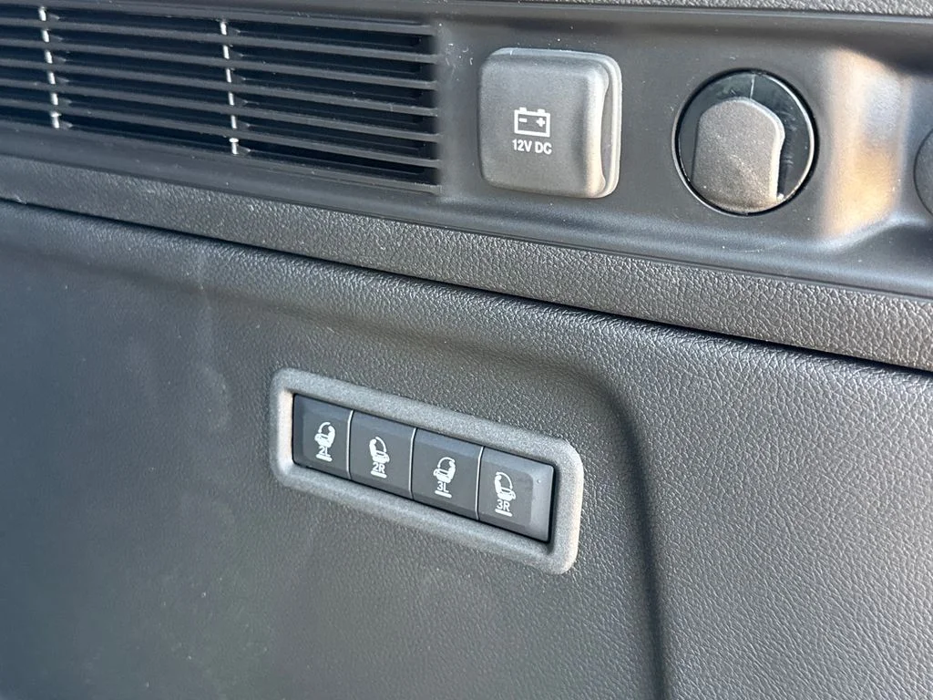 New 2026 Black Jeep  image 11