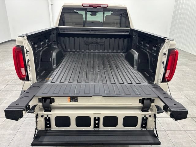 2026 GMC Sierra 1500 AT4 - Photo 8