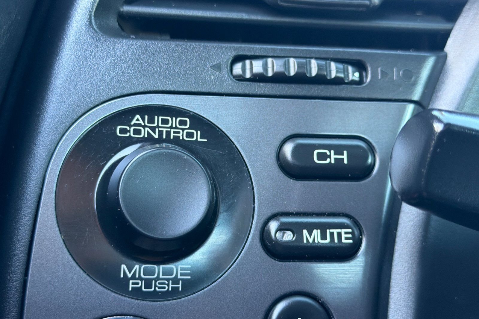 Used 2001  Honda Base image 21