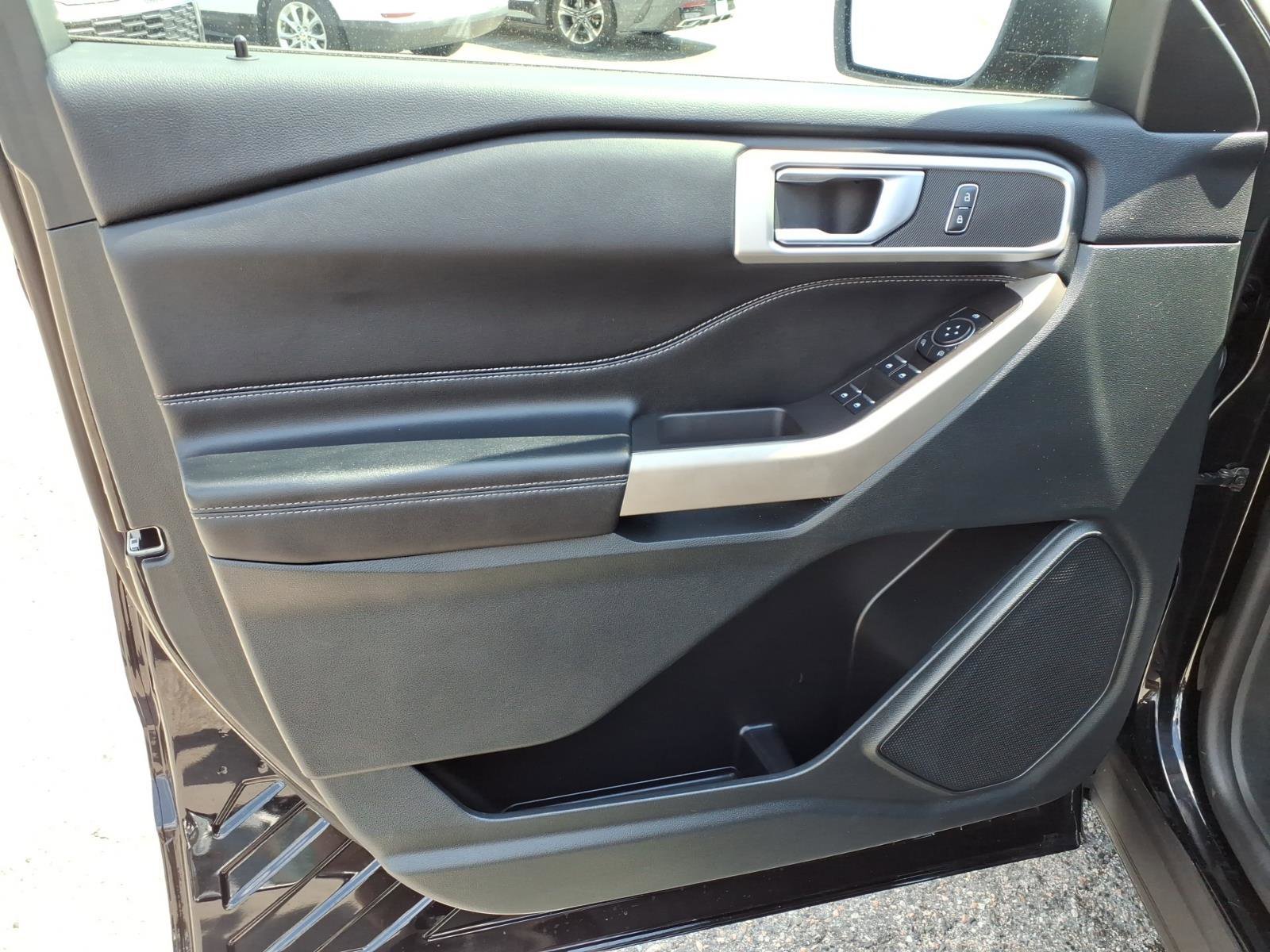 2023 Ford Explorer XLT - Photo 17