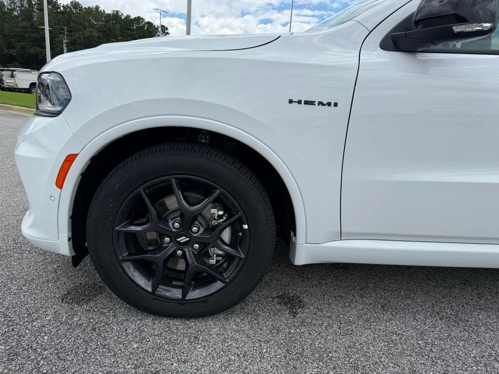 New 2026 White Knuckle Clearcoat Dodge GT Plus HEMI V8 image 24