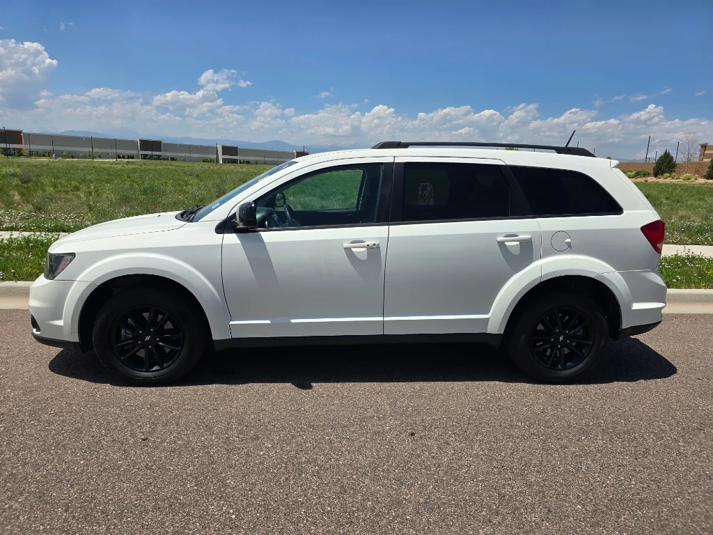 Used 2019 Vice White Dodge SE image 2