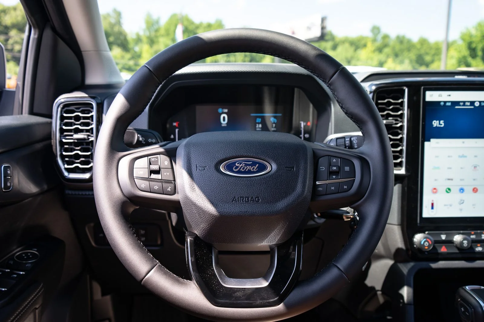 New 2026 Shadow Black Ford XLT image 28