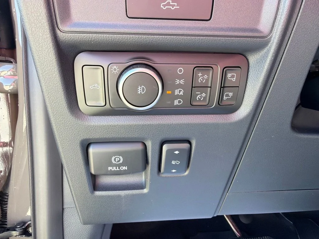 New 2026 Gray Ford Lariat image 17