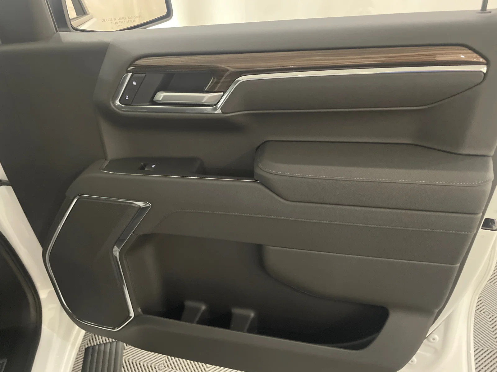 New 2026 Summit White Chevrolet LT Trail Boss image 24