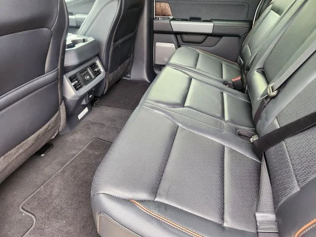 New 2026 Star White Metallic Tri-Coat Ford F-250® Lariat® image 44