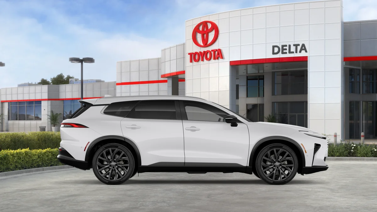 New 2026 Oxygen White Toyota Limited image 37