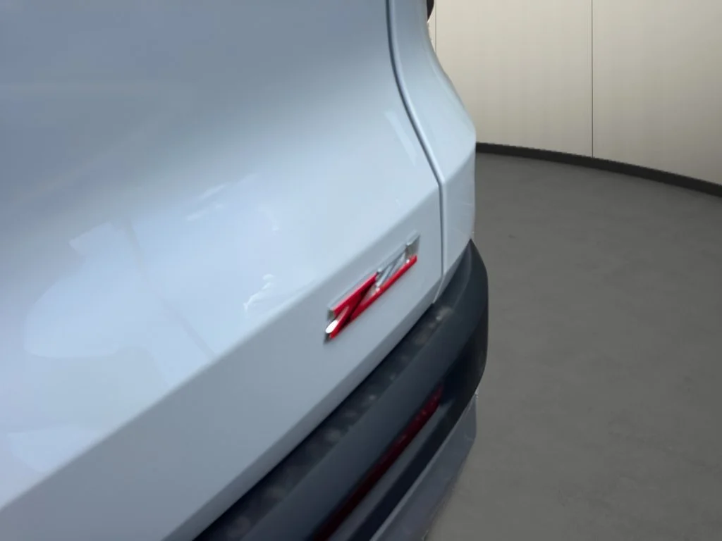 New 2026 Polar White Tricoat Chevrolet Z71 image 37