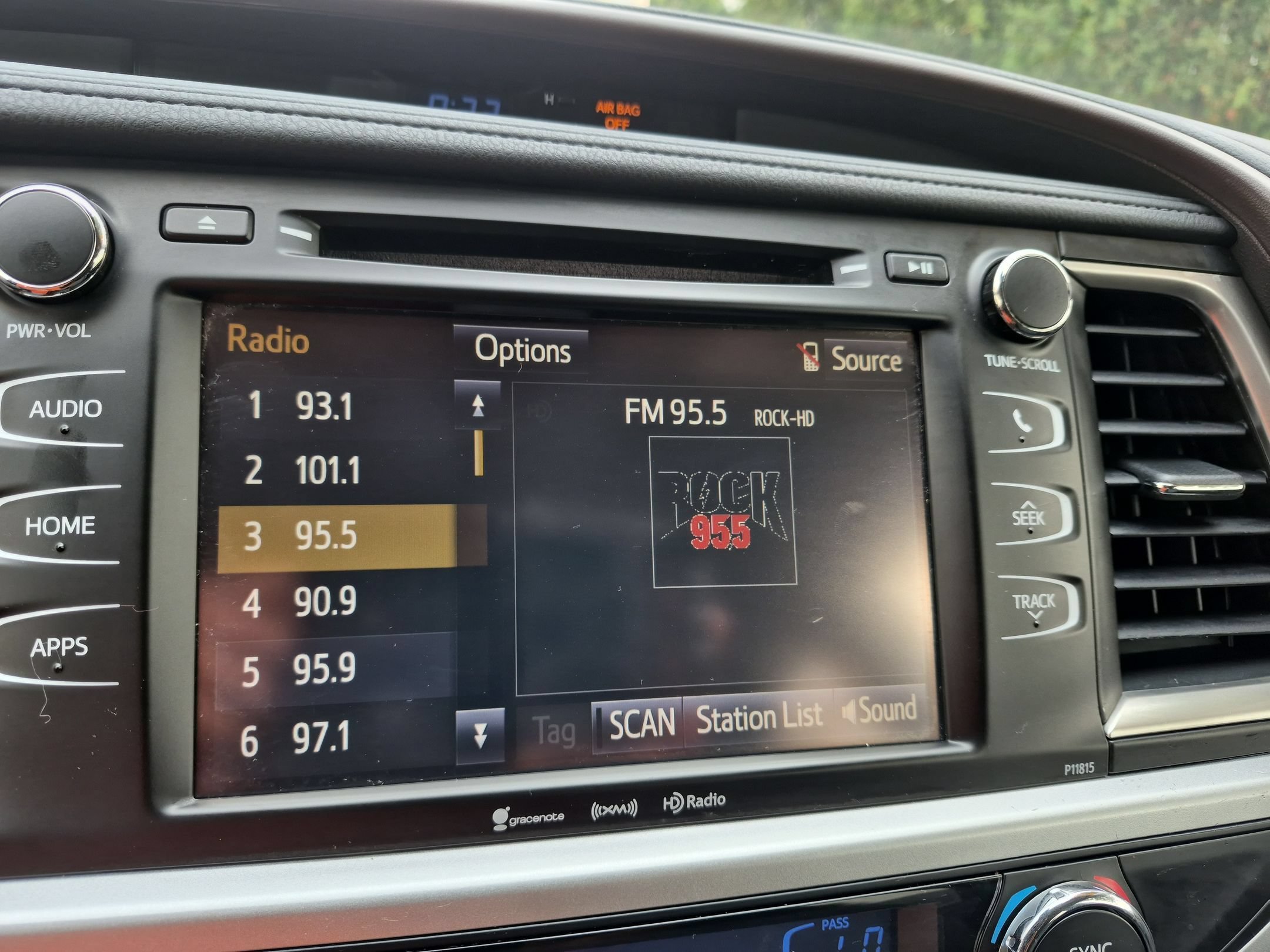 Used 2019 Predawn Gray Mica Toyota LE Plus AWD image 17