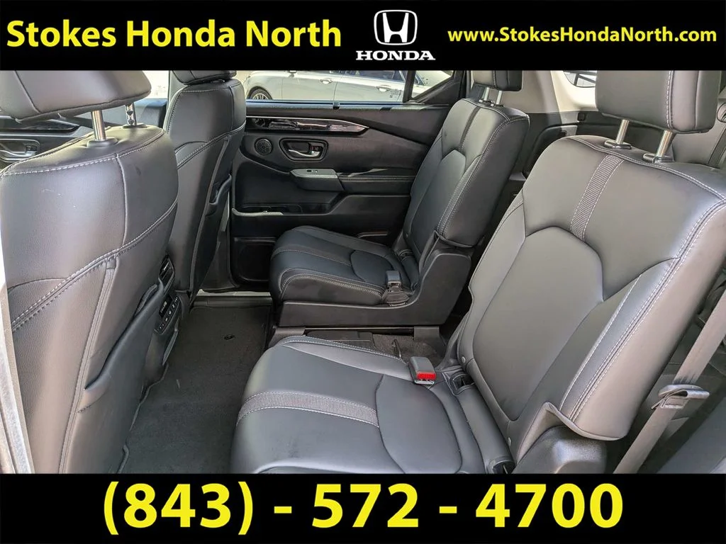 Certified Used 2025 Black Honda EX-L image 18