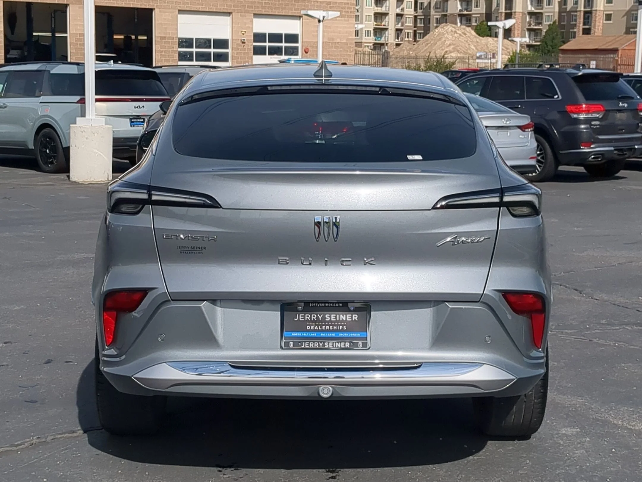 Used 2024 Moonstone Gray Metallic Buick Avenir image 5
