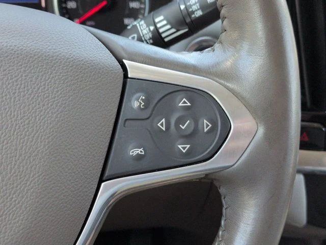 Used 2020 White Chevrolet 3LT image 26
