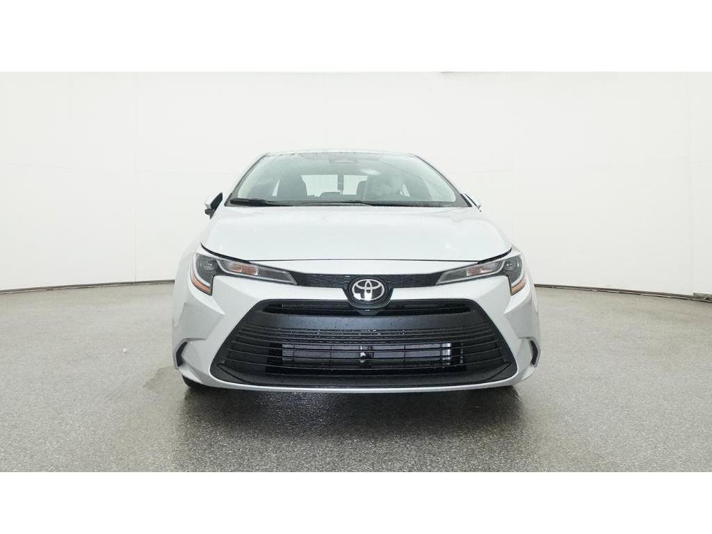 New 2026 Classic Silver Metallic Toyota LE image 31