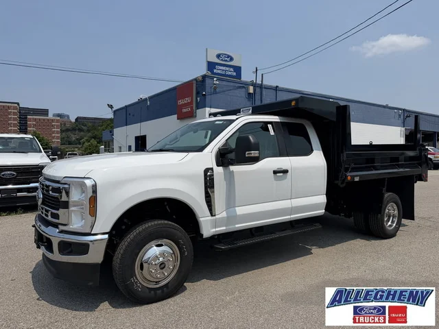 2025 Ford Chassis Cab F-350® XL
