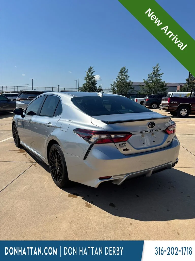 Used 2022 Silver Toyota SE image 3