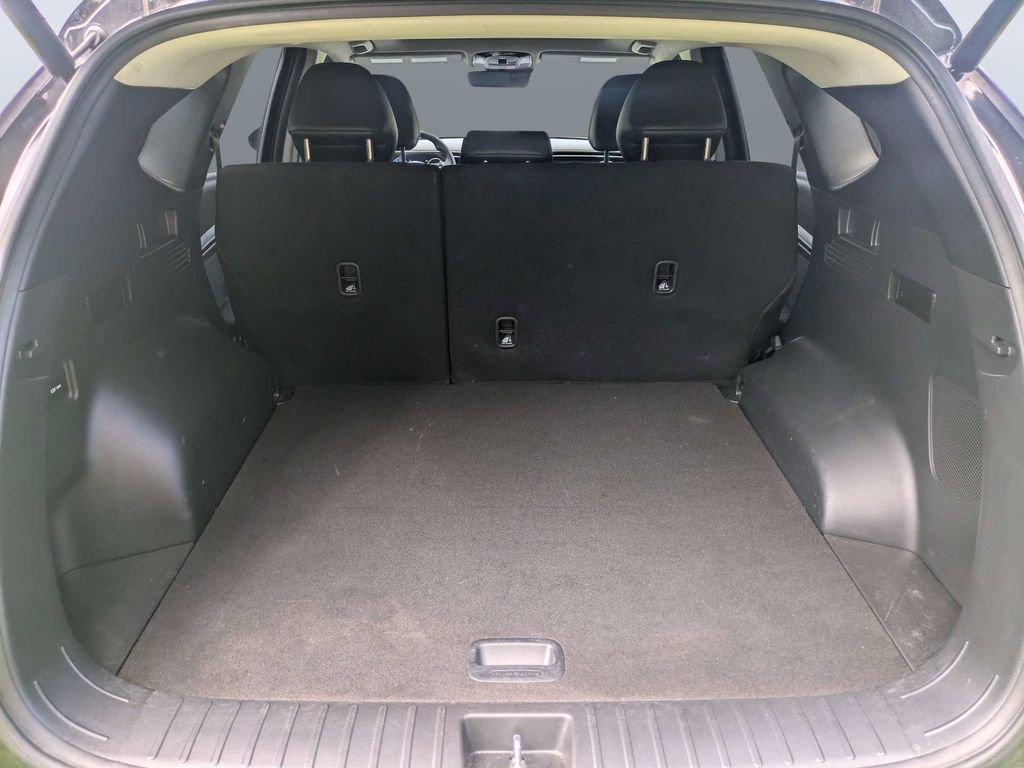 Used 2024 Black Hyundai Limited image 12
