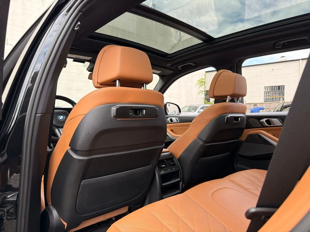 Used 2024 Black BMW xDrive40i image 20