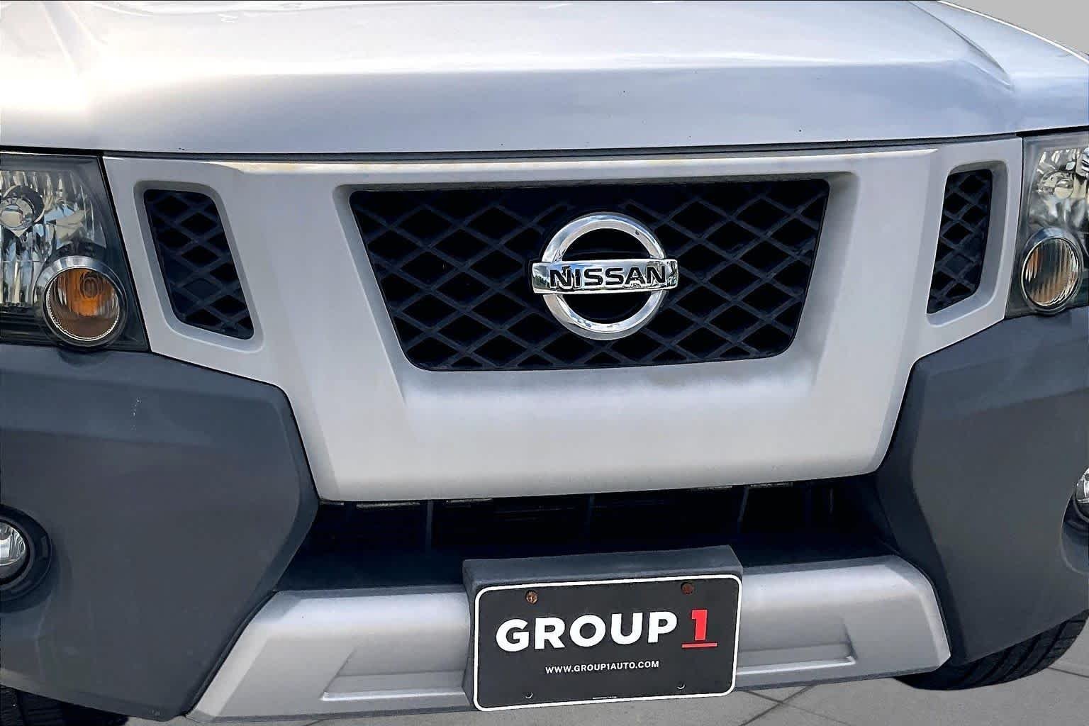 Used 2011 Silver Lightning Nissan S image 28