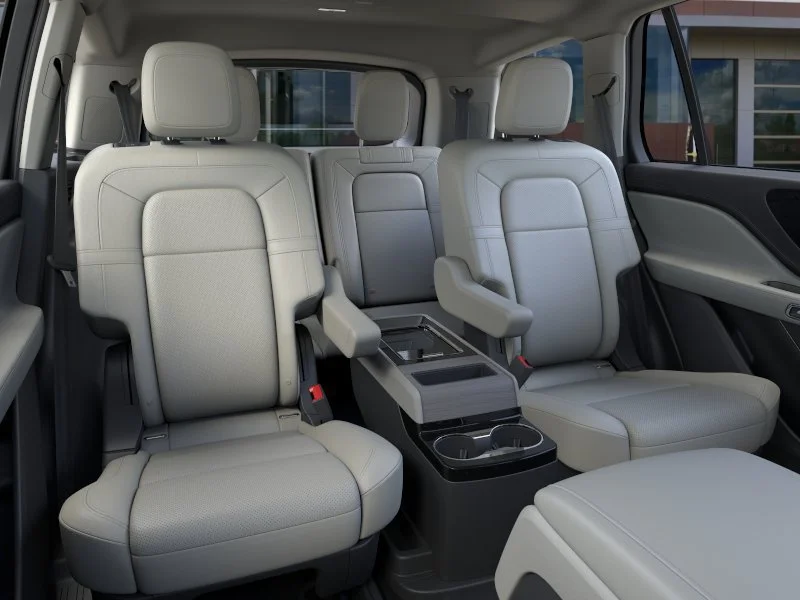 New 2026 Pristine White Metallic Tri-Coat Lincoln Reserve® image 11