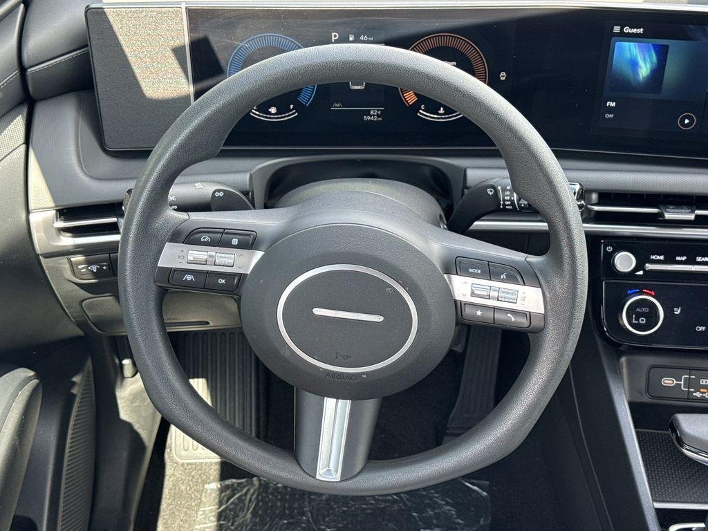 New 2026 Black Hyundai SEL FWD image 23