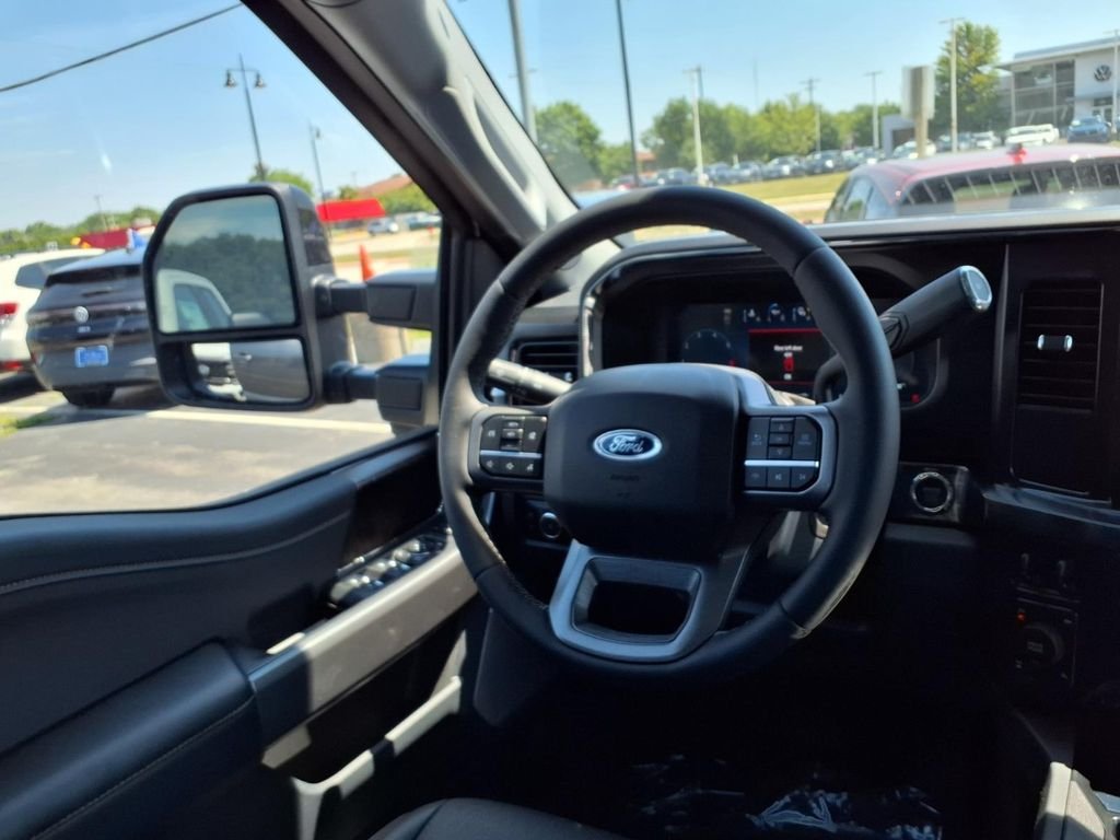 New 2026 Gray Ford Lariat image 23