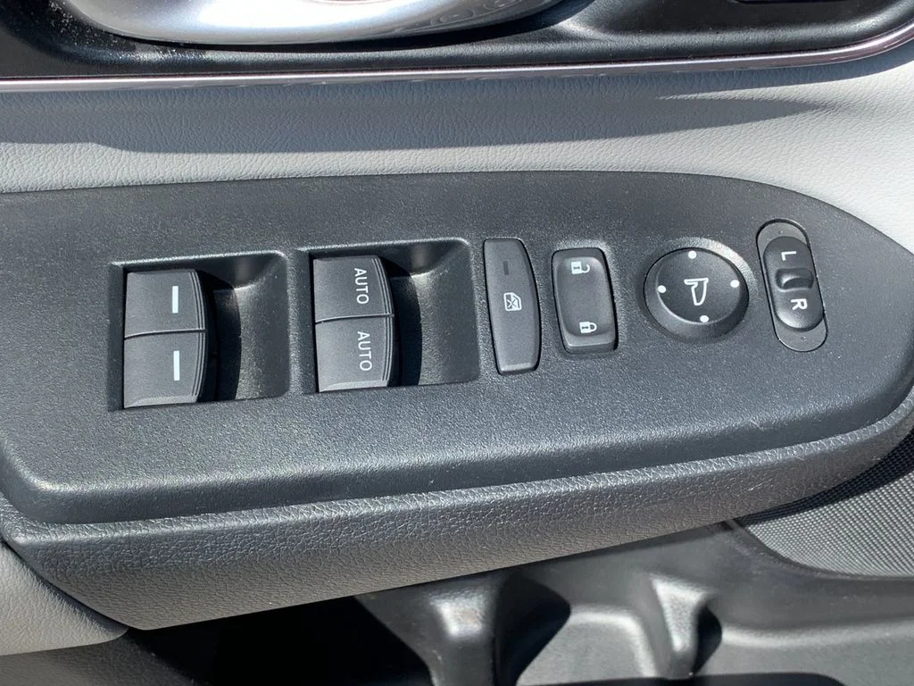 Used 2022 Red Honda Touring image 13
