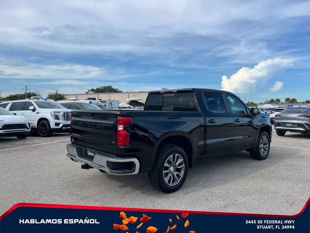 Used 2021 BLACK Chevrolet LT image 7