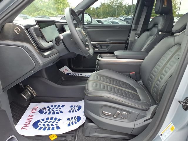 Used 2023  RIVIAN Adventure image 16