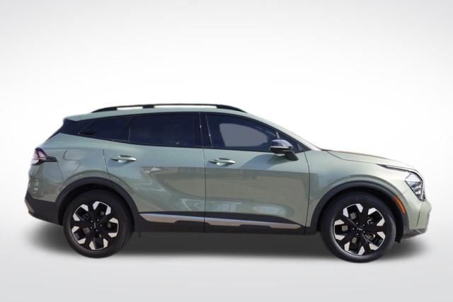 Used 2024 Green Kia X-Line image 13