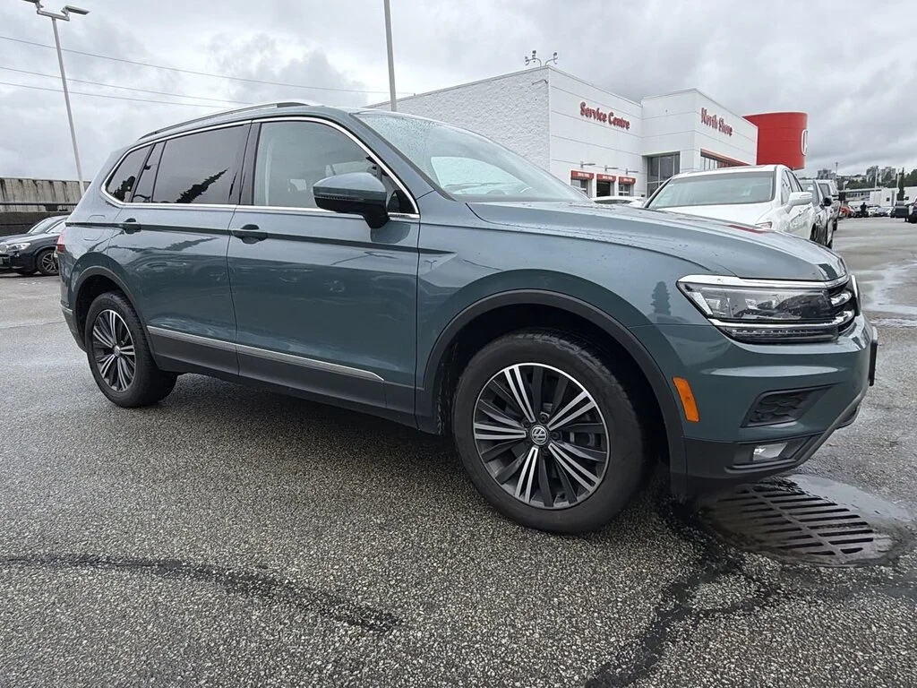 Used 2021  Volkswagen Highline 2.0T 8sp at w/Tip 4M Dilawri Certified image 10