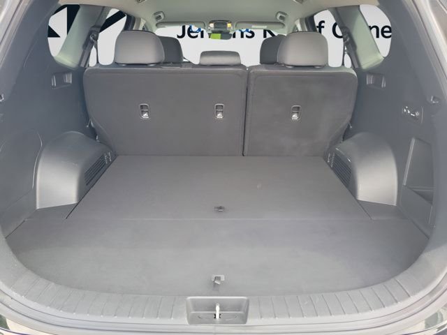 Used 2022 Black Hyundai XRT image 12