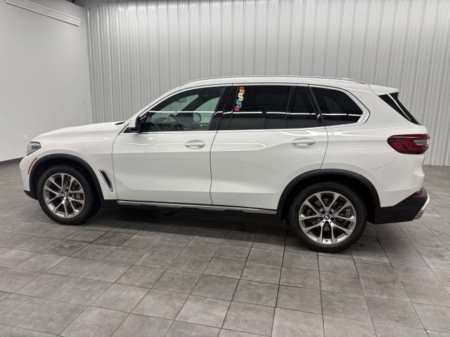 Used 2022 White BMW xDrive40i image 6