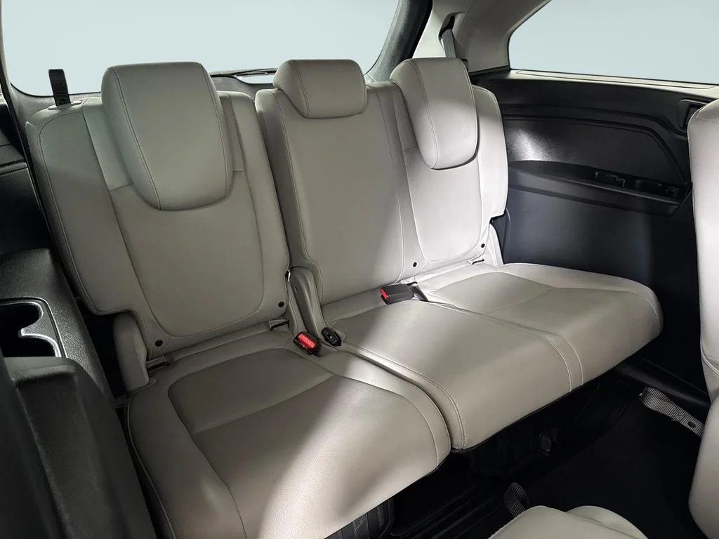 2023 Honda Odyssey EX-L - Photo 17