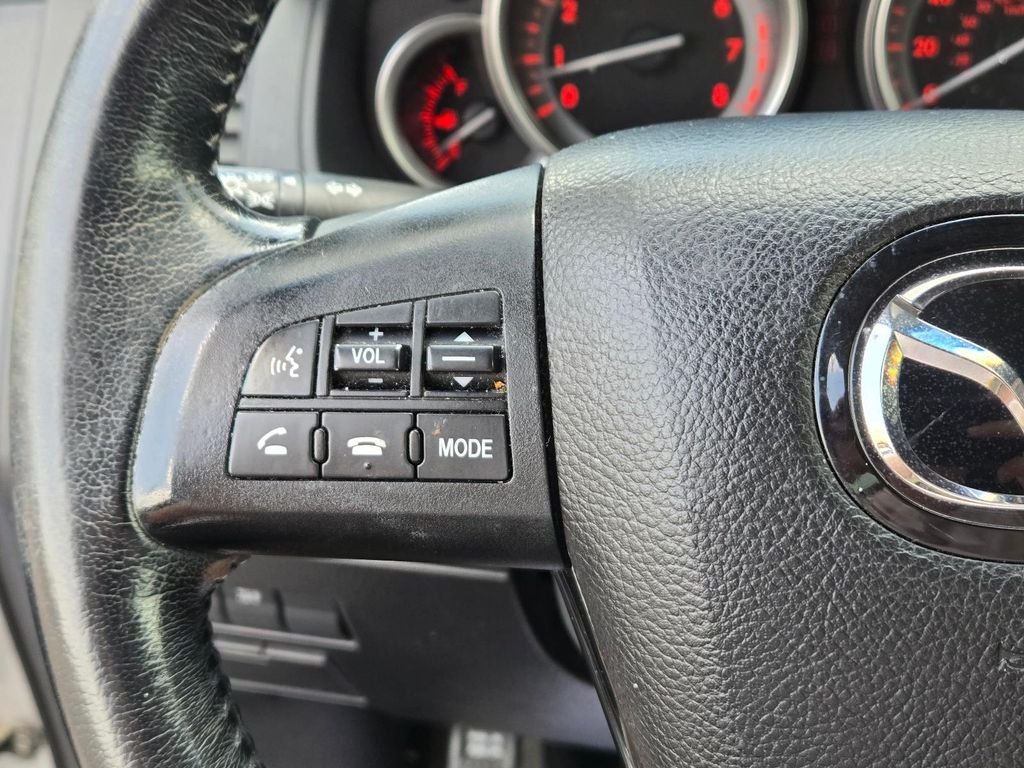 Used 2011 Silver Mazda Touring image 21