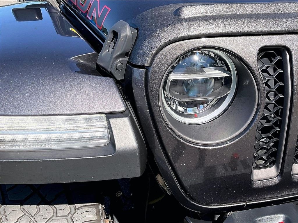 Used 2021 Gray Jeep Rubicon image 31