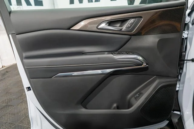 2027 Chevrolet Traverse Z71 - Photo 17