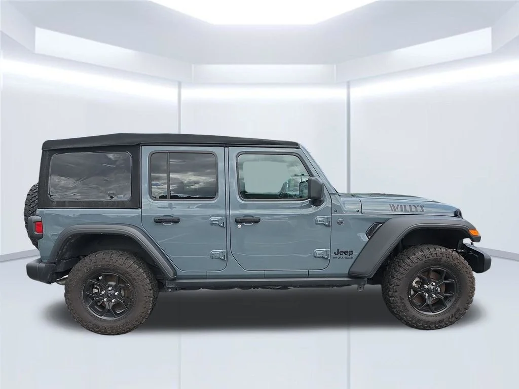 Used 2024 Gray Jeep Willys image 7