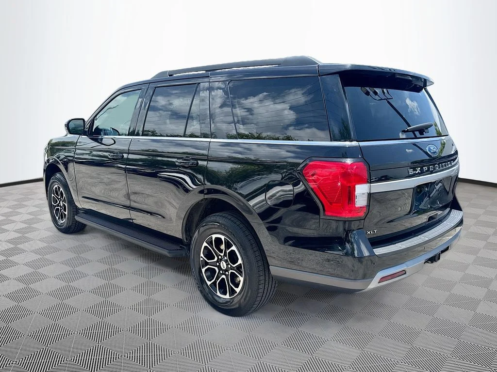 Used 2024 Black Ford XLT image 8