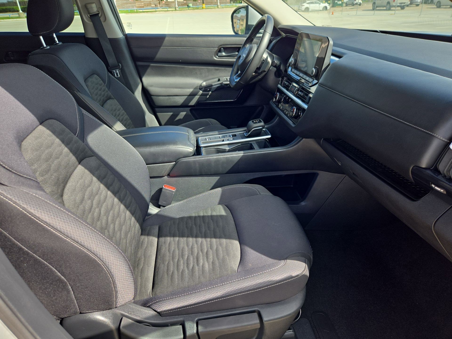Used 2025 Brilliant Silver Metallic Nissan SV image 30