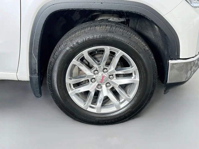Used 2021 White GMC SLT image 40