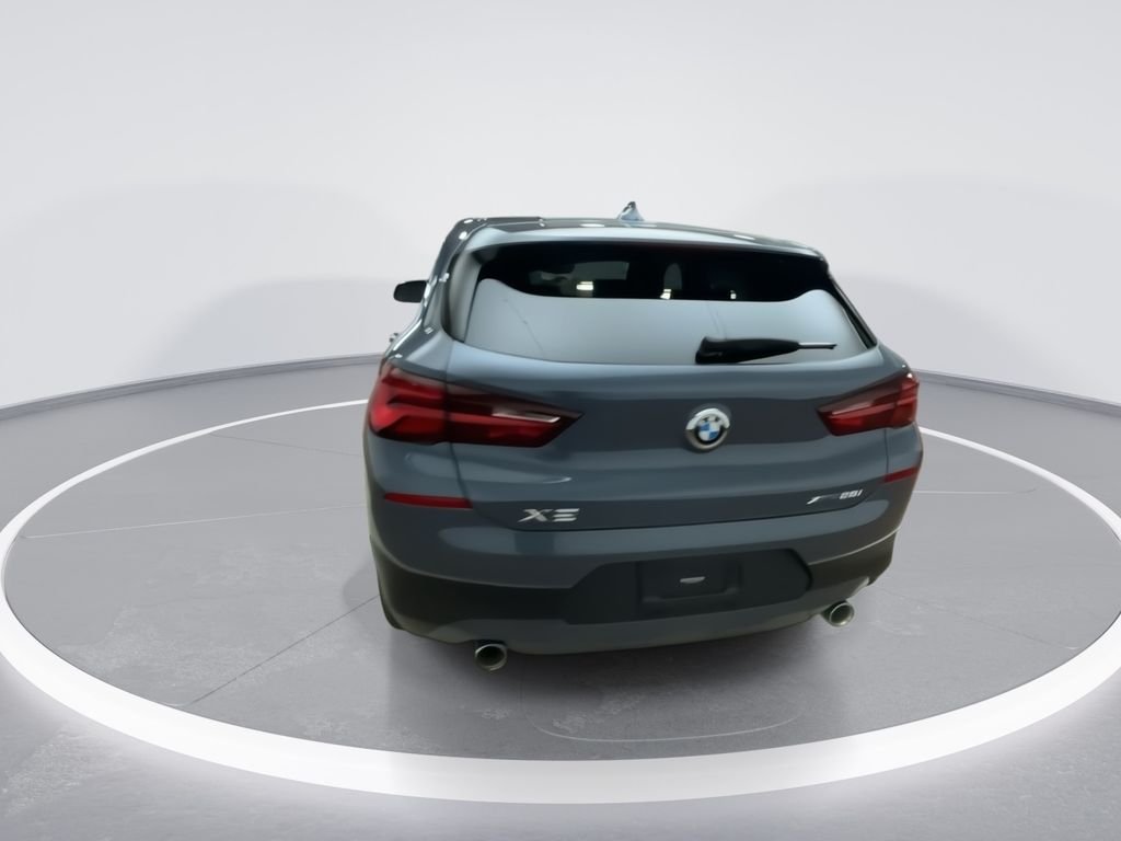 Used 2022  BMW xDrive28i image 7