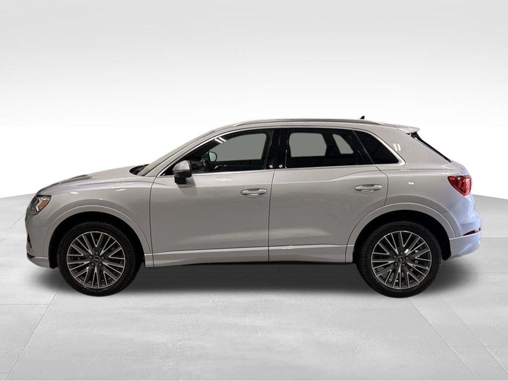 Used 2022 Audi Q3 Premium Plus with VIN WA1BUCF37N1095474 for sale in Golden Valley, Minnesota