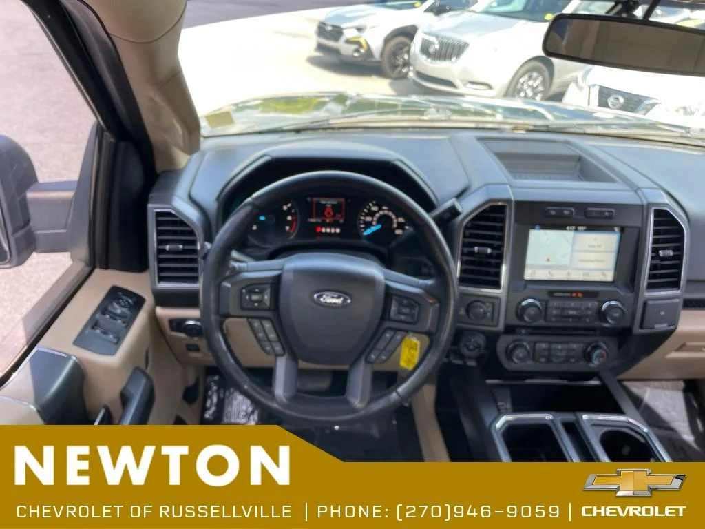 Used 2018 Shadow Black Ford XLT image 17
