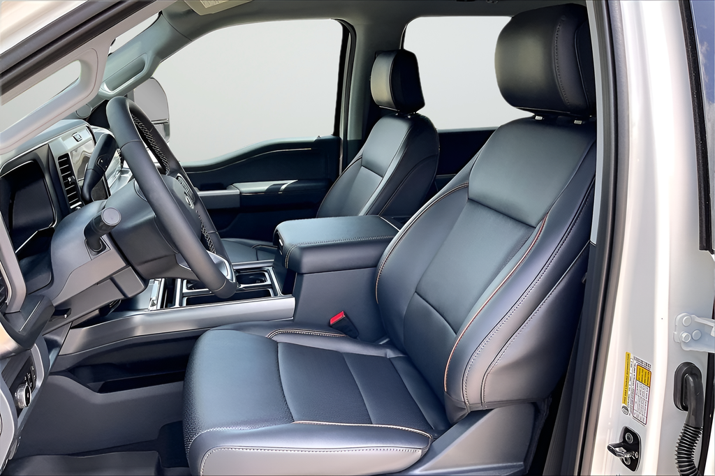 New 2026 Star White Metallic Tri-Coat Ford Lariat image 10