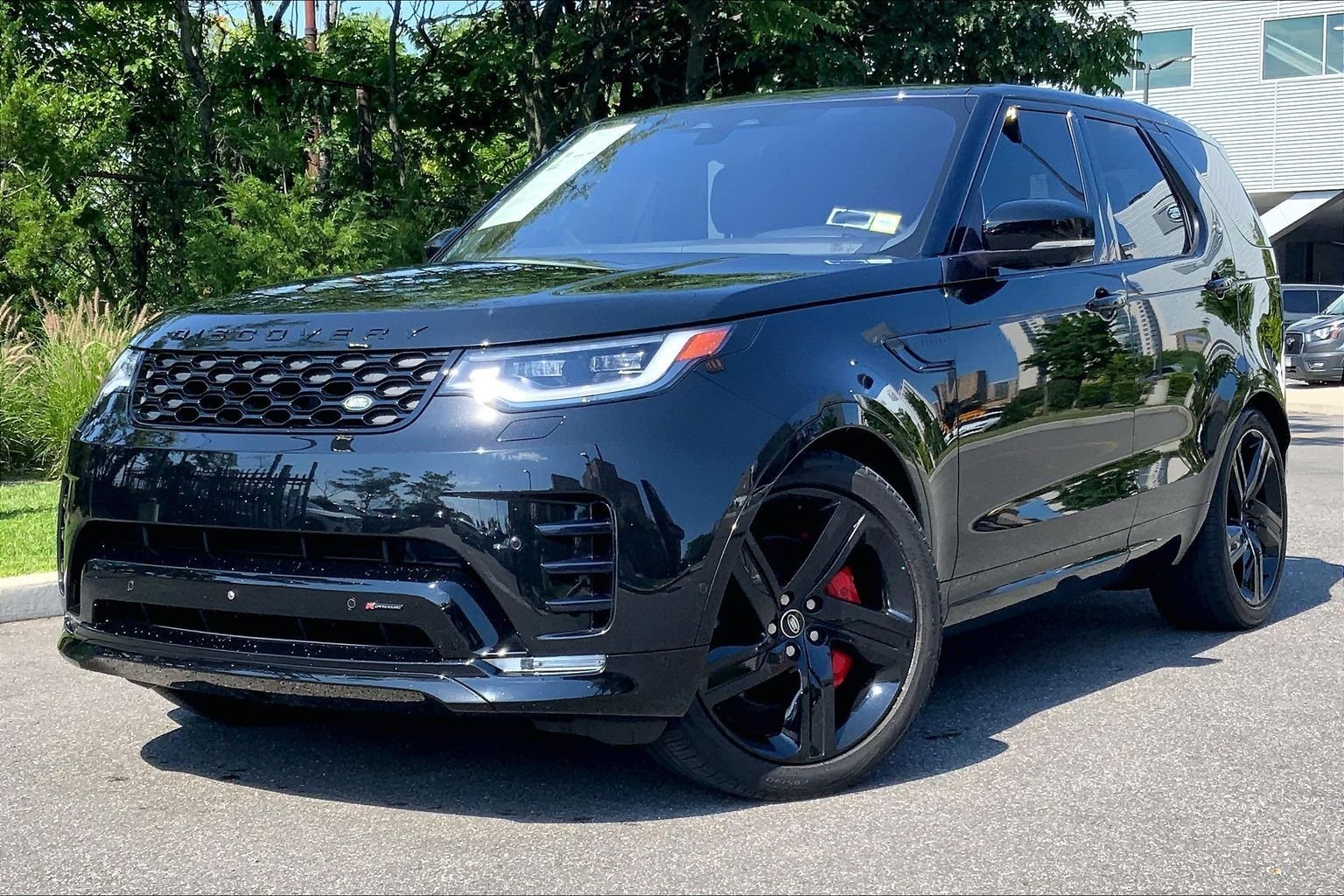 2023 Land Rover Discovery S R Dynamic's photo