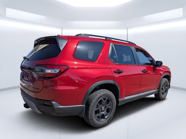 Used 2025 Red Honda TrailSport image 3